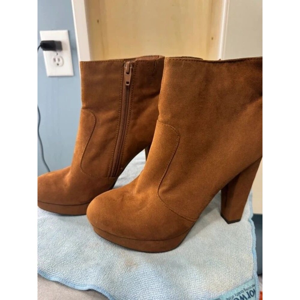 Mossimo Ankle Boots Platform High Heel Size 7.5